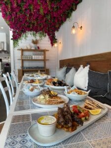 2 Fat Greeks – Kalostous