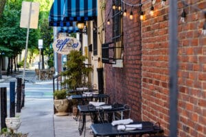 Effie's Restaurant – Kalostous