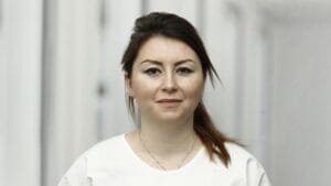 Professional portrait of gynecologist Evgenia Farfouri in Bülach
