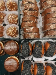 To Meli Delicatessen – Kalostous